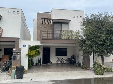 CASA EN VENTA EN COL. ALTABRISA EN APODACA NUEVO LEÓN