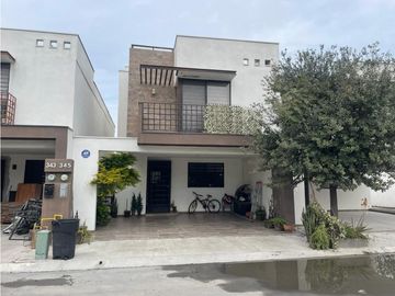 CASA EN VENTA EN COL. ALTABRISA EN APODACA NUEVO LEÓN