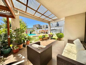 Lomas del sol. Quilpue. Estilo mediterráneo, en condominio.