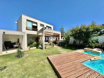 Lomas del sol. Quilpue. Estilo mediterráneo, en condominio.