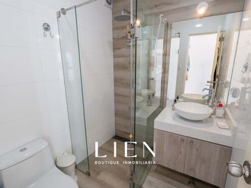 Si sueñas con vivir cerca al malecón y tener tu propia terraza, este dúplex es para ti