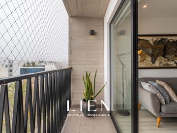 Si sueñas con vivir cerca al malecón y tener tu propia terraza, este dúplex es para ti