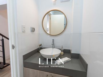 Si sueñas con vivir cerca al malecón y tener tu propia terraza, este dúplex es para ti