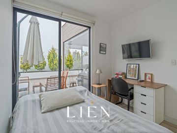 Si sueñas con vivir cerca al malecón y tener tu propia terraza, este dúplex es para ti