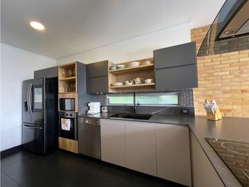 CASA EN VENTA EN ENVIGADO LOMA EL ATRAVESADO