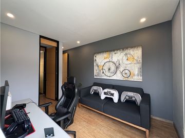 CASA EN VENTA EN ENVIGADO LOMA EL ATRAVESADO