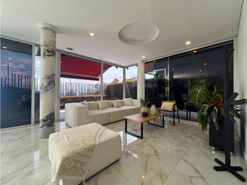 CASA EN VENTA EN ENVIGADO LOMA EL ATRAVESADO