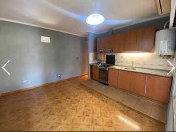 Chalet en  Luzuriaga en una planta - 2 dormitorios - terreno libre
