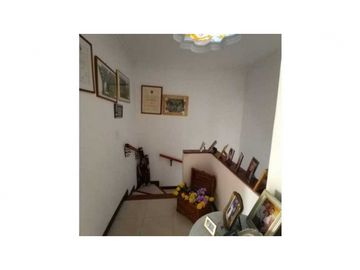 SE VENDE HERMOSA CASA EN LA HACIENDA CALI SUR