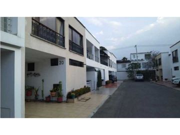 SE VENDE HERMOSA CASA EN LA HACIENDA CALI SUR