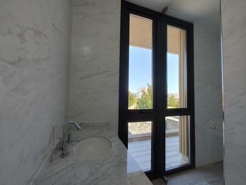 Casa en Venta - 7 AMB en Virazón, Nordelta