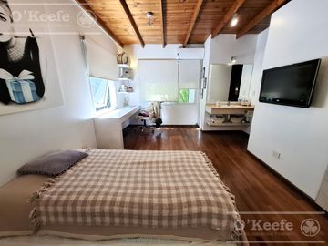 Casa en venta de 7 ambientes  en Abril C.C, Guillermo Hudson, Berazategui - Apto Credito