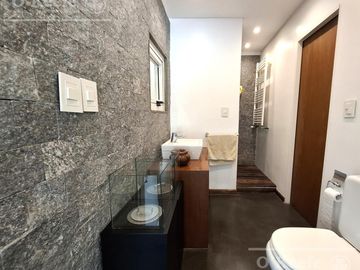 Casa en venta de 7 ambientes  en Abril C.C, Guillermo Hudson, Berazategui - Apto Credito