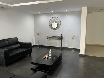 VENTA DEPARTAMENTO EN EXCELENTE UBICACIÓN  CERCA DE REPÚBLICA DEL SALVADOR