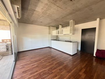 Departamento con cochera a la venta en San Fernando