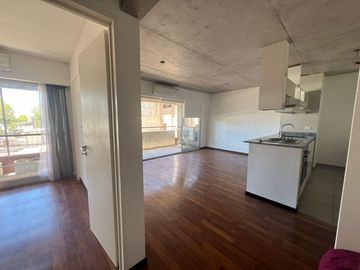 Departamento con cochera a la venta en San Fernando