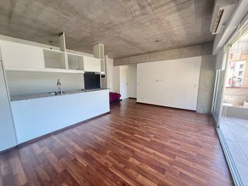 Departamento con cochera a la venta en San Fernando