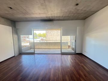 Departamento con cochera a la venta en San Fernando