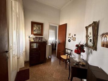 Casa en venta - 4 Dormitorios 3 Baños - 211Mts2 - Chascomús