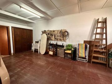 Casa en venta - 4 Dormitorios 3 Baños - 211Mts2 - Chascomús