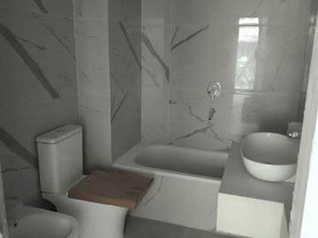 3 AMBIENTES / VENTA / PALERMO HOLLYWOOD CON COCHERA al frente