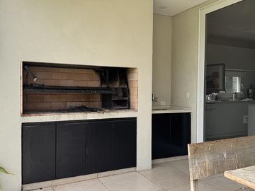 Casa en venta en Barrio La Calesa, Pilará, Pilar