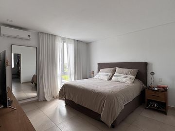 Casa en venta en Barrio La Calesa, Pilará, Pilar