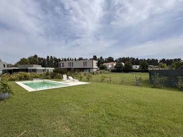 Casa en venta en Barrio La Calesa, Pilará, Pilar