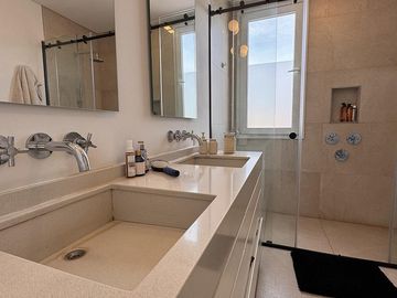 Casa en venta en Barrio La Calesa, Pilará, Pilar