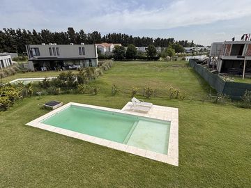 Casa en venta en Barrio La Calesa, Pilará, Pilar