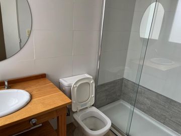 Departamento en  venta en La Lucila, 3dormitorios, 2cocheras, pileta