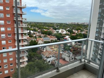 Departamento en  venta en La Lucila, 3dormitorios, 2cocheras, pileta
