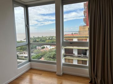 Departamento en  venta en La Lucila, 3dormitorios, 2cocheras, pileta