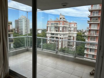 Departamento en  venta en La Lucila, 3dormitorios, 2cocheras, pileta