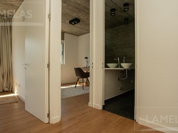 VENTA Casa 4 dormitorios con jardín y pileta en ABRA Funes