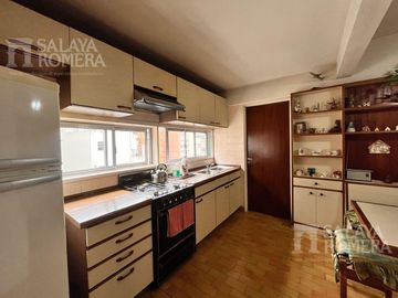 Departamento en venta 3 ambientes más dependencia en Olivos