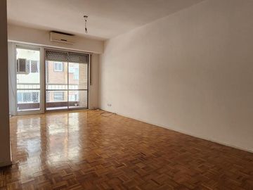 VENTA 3 ambientes super luminoso / ubicación privilegiada con Seg 24hs