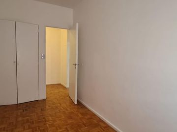 VENTA 3 ambientes super luminoso / ubicación privilegiada con Seg 24hs