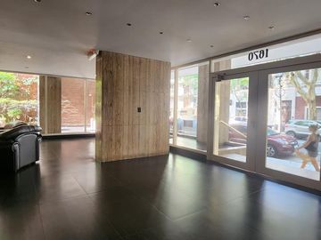 VENTA 3 ambientes super luminoso / ubicación privilegiada con Seg 24hs