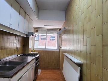 VENTA 3 ambientes super luminoso / ubicación privilegiada con Seg 24hs