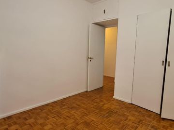 VENTA 3 ambientes super luminoso / ubicación privilegiada con Seg 24hs