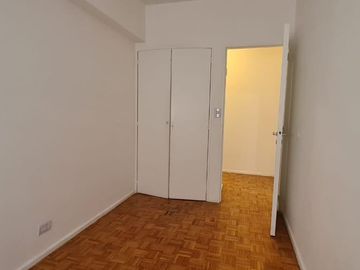 VENTA 3 ambientes super luminoso / ubicación privilegiada con Seg 24hs