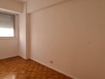 VENTA 3 ambientes super luminoso / ubicación privilegiada con Seg 24hs