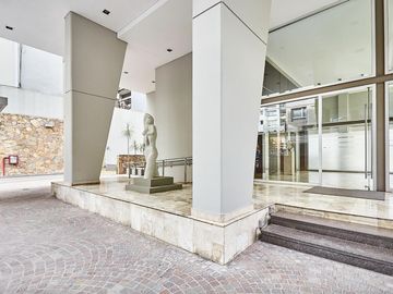 Departamento en Venta 2 ambientes  PALERMO SOHO con Cochera en Torre Oro 2222