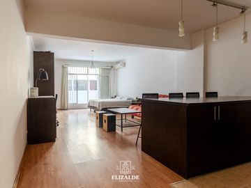 Vera y Scalabrini Ortíz - Monoambiente Grande con Patio - Villa Crespo