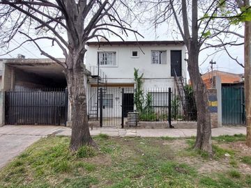venta en bloque 3 PH de 3 amb. con cochera para 5 autos