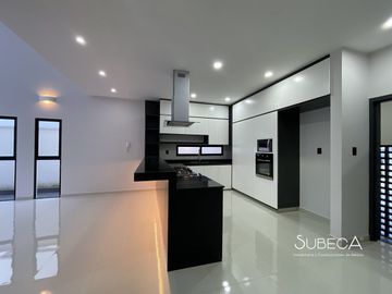 Casa en Venta, Fraccionamiento Imperial de las Animas Xalapa