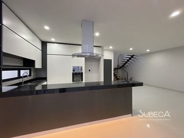 Casa en Venta, Fraccionamiento Imperial de las Animas Xalapa