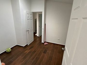 Casa con 4 recámaras en Venta Zona Araucarias Xalapa