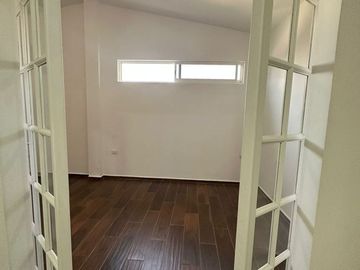 Casa con 4 recámaras en Venta Zona Araucarias Xalapa